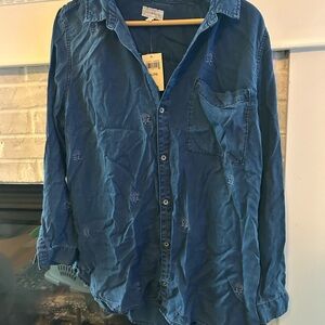 Lucky Brand Blue Denim Shirt Jean shirt size XL NWT MSRP 99.00 embroidered flora